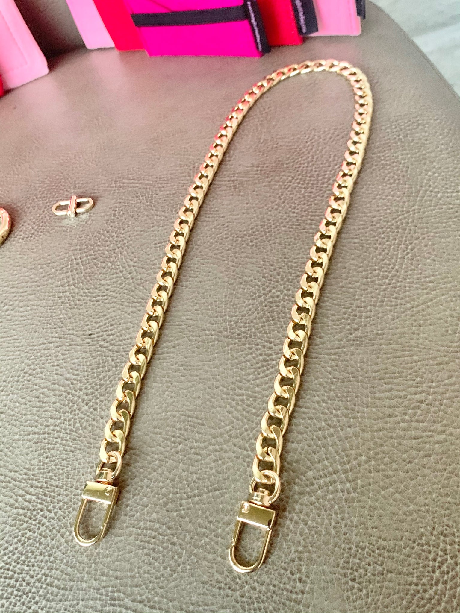 lv kirigami necklace
